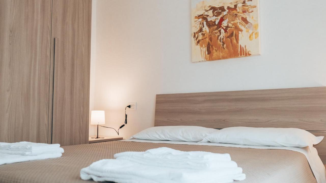 Guesthouse Aschenez Reggio di Calabria Ngoại thất bức ảnh